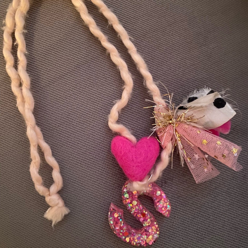 Tulip olive S resin glitter initial necklace